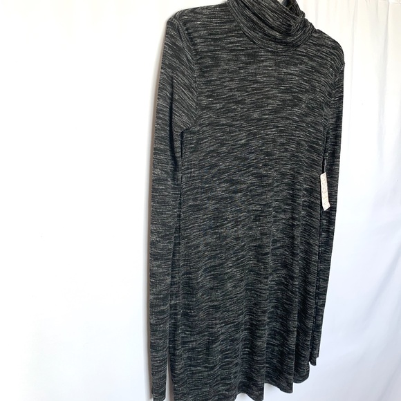 Free People Black Stone Cold Turtle Neck Top - NEW - Picture 3 of 8